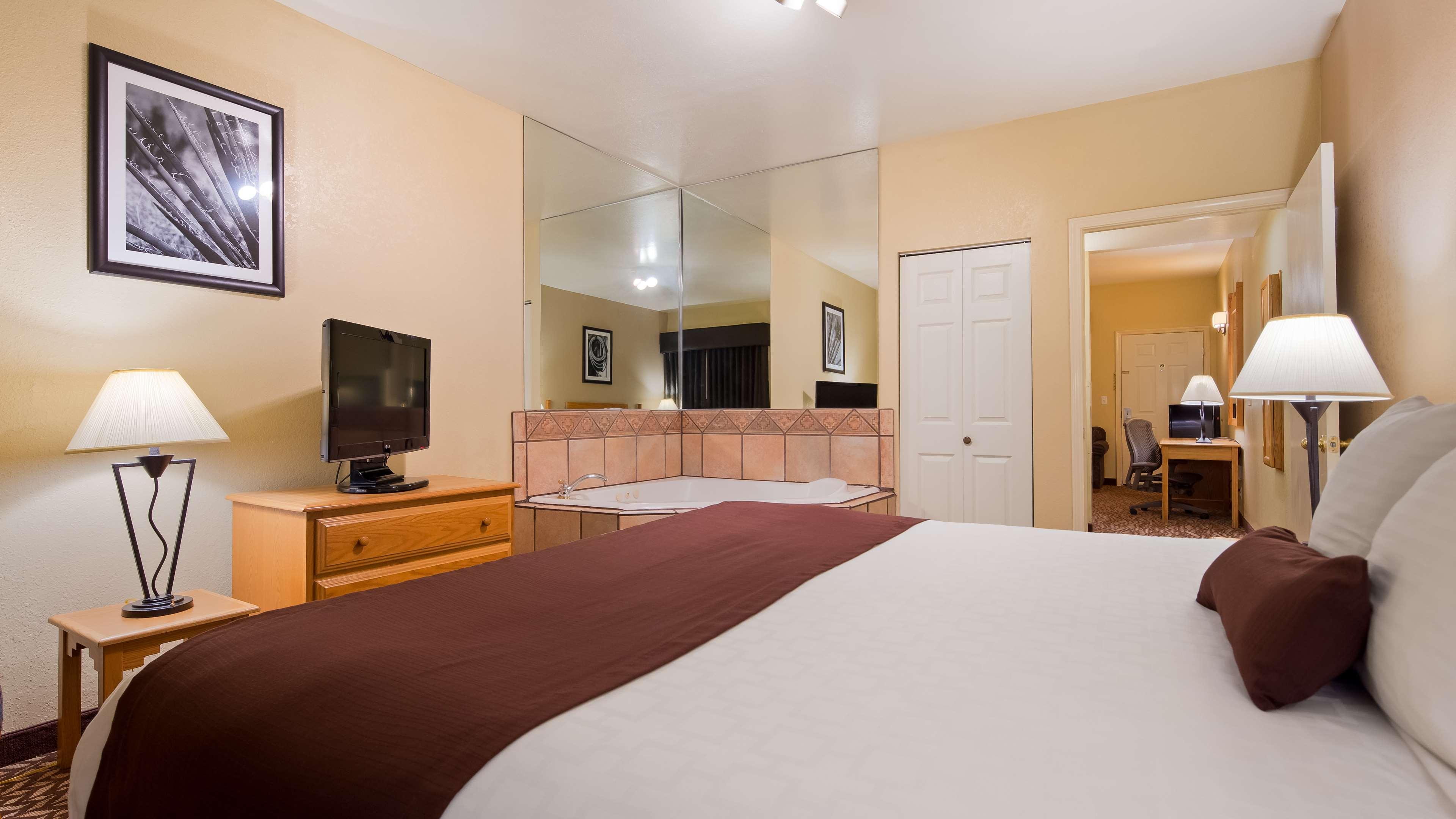 Best Western Turquoise Inn & Suites Cortez Esterno foto