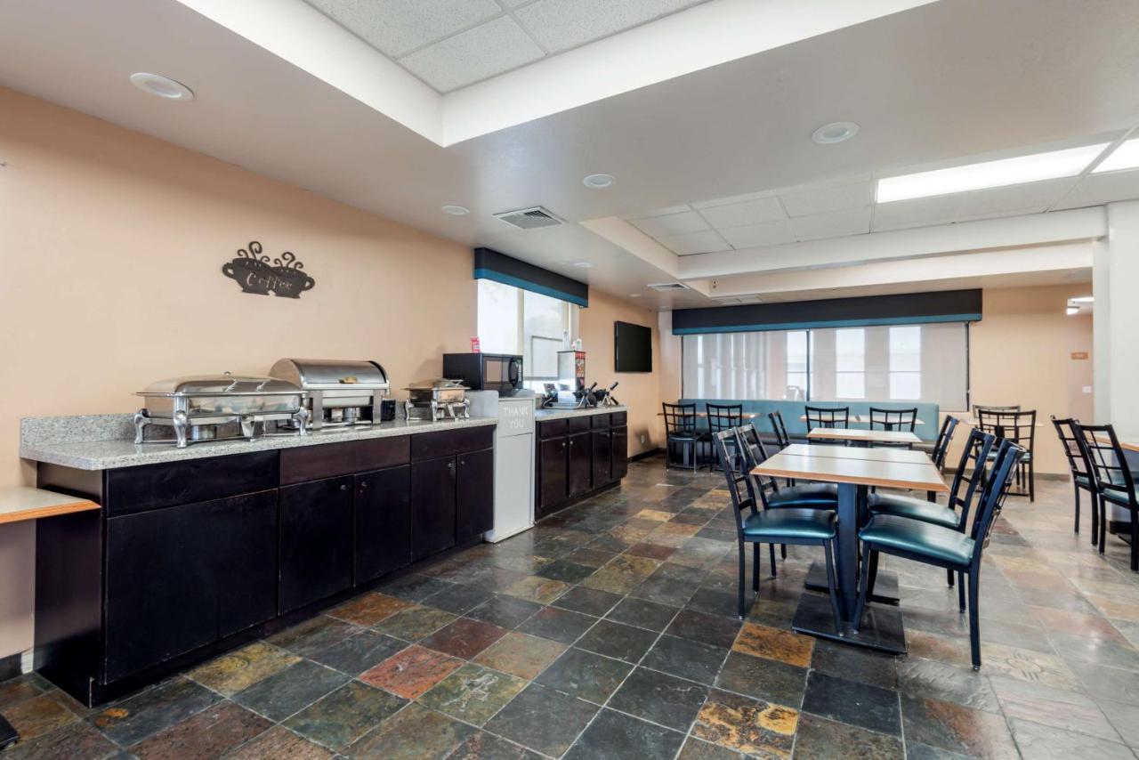 Best Western Turquoise Inn & Suites Cortez Esterno foto
