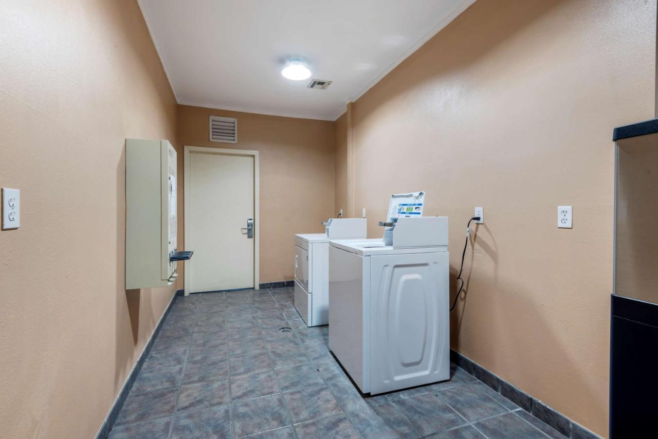 Best Western Turquoise Inn & Suites Cortez Esterno foto